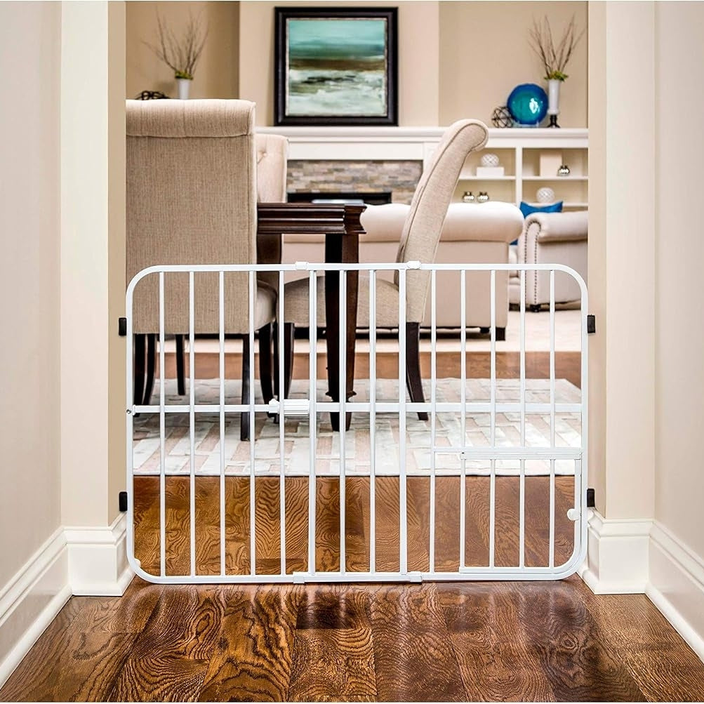 Expandable Metal Pet Gate With Cat Door